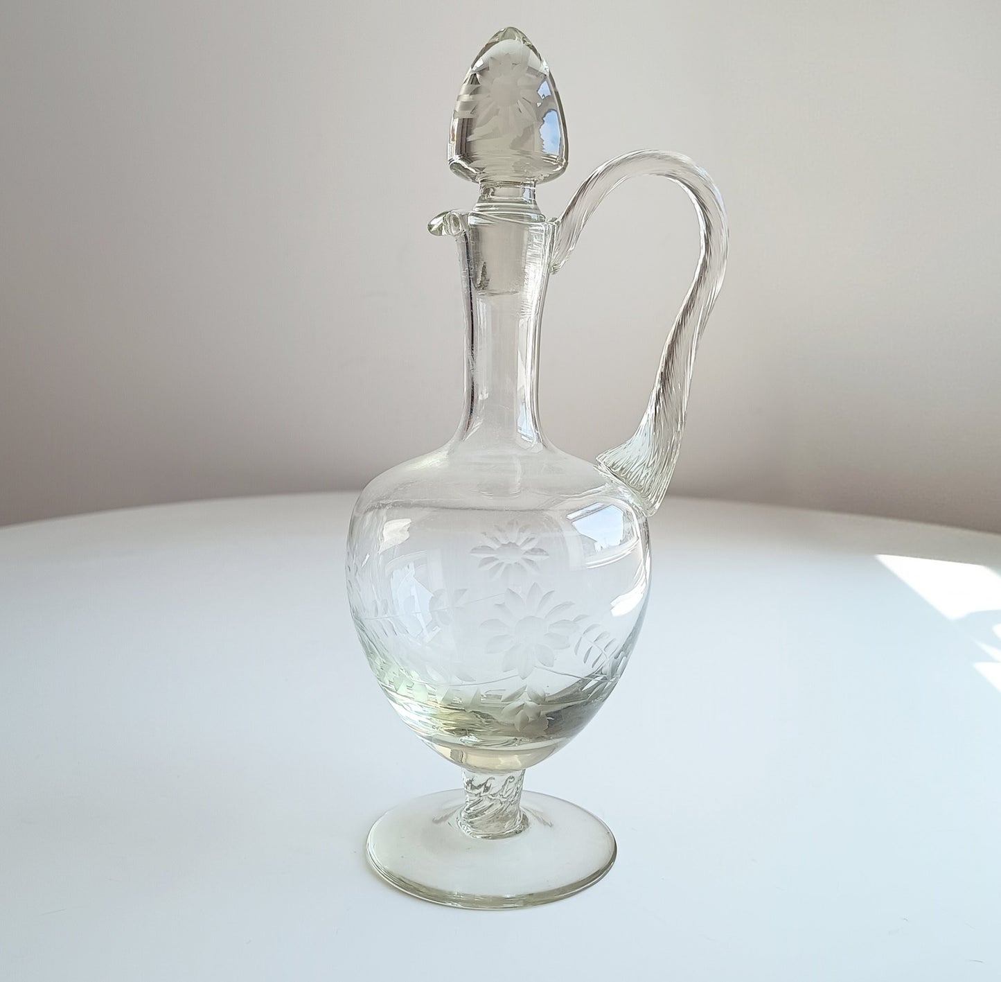 Late Victorian English Claret Jug: Stourbridge, Reeded Handle, Twisted Stem, Daisy Engraving
