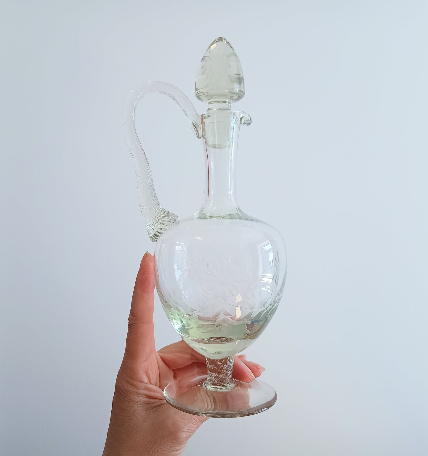 Late Victorian English Claret Jug: Stourbridge, Reeded Handle, Twisted Stem, Daisy Engraving
