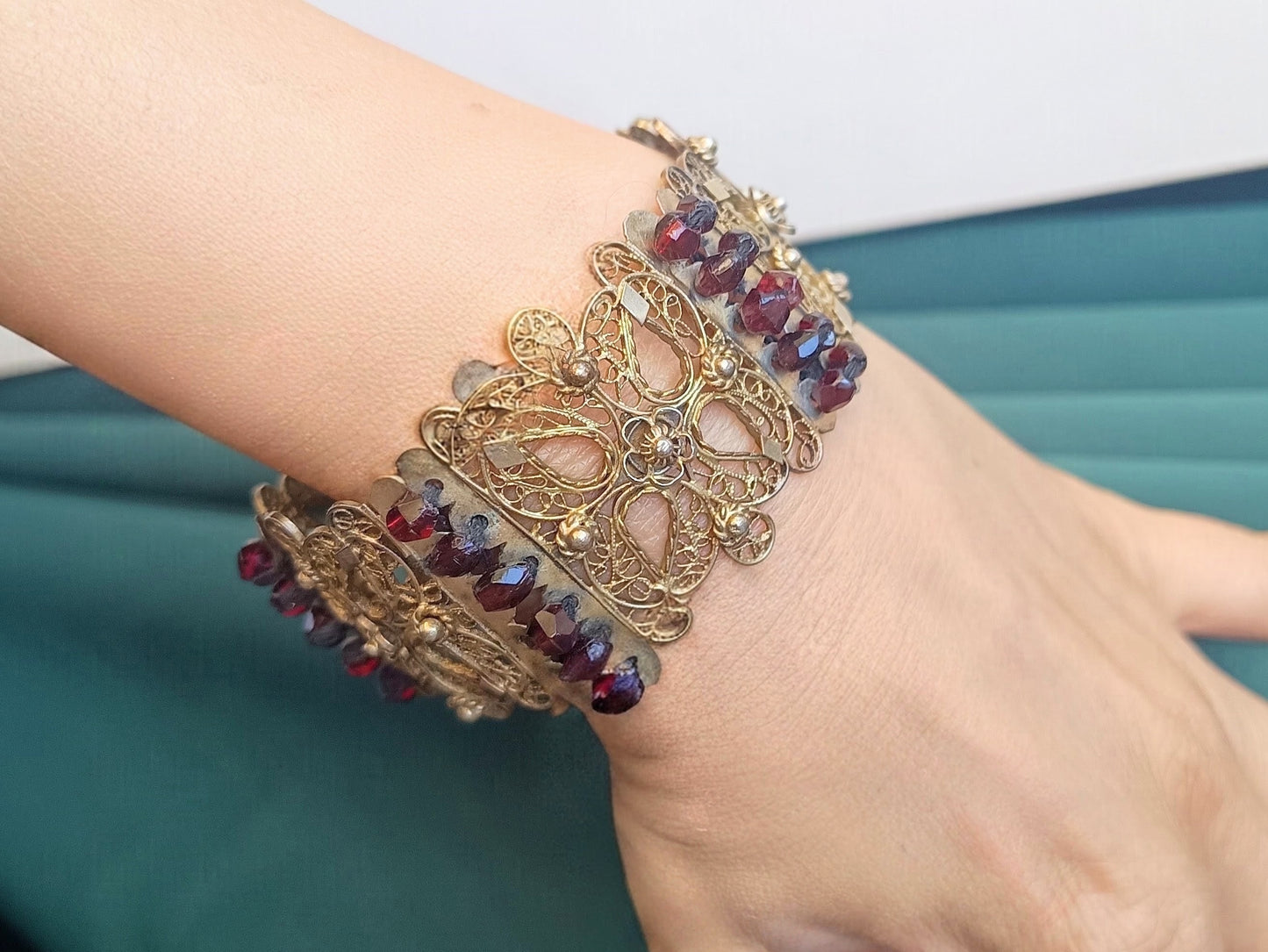 Antique 19thc Swiss Nidwalden Silver Filigree Pyrope Garnet Halbatti Bracelet: Alpine Folk ArtAuthentic 19th-century Swiss "Halbatti" panel bracelet from the Canton of Nidwalden. 

A rare example of regional alpine Trachtenschmuck (traditional folk costum