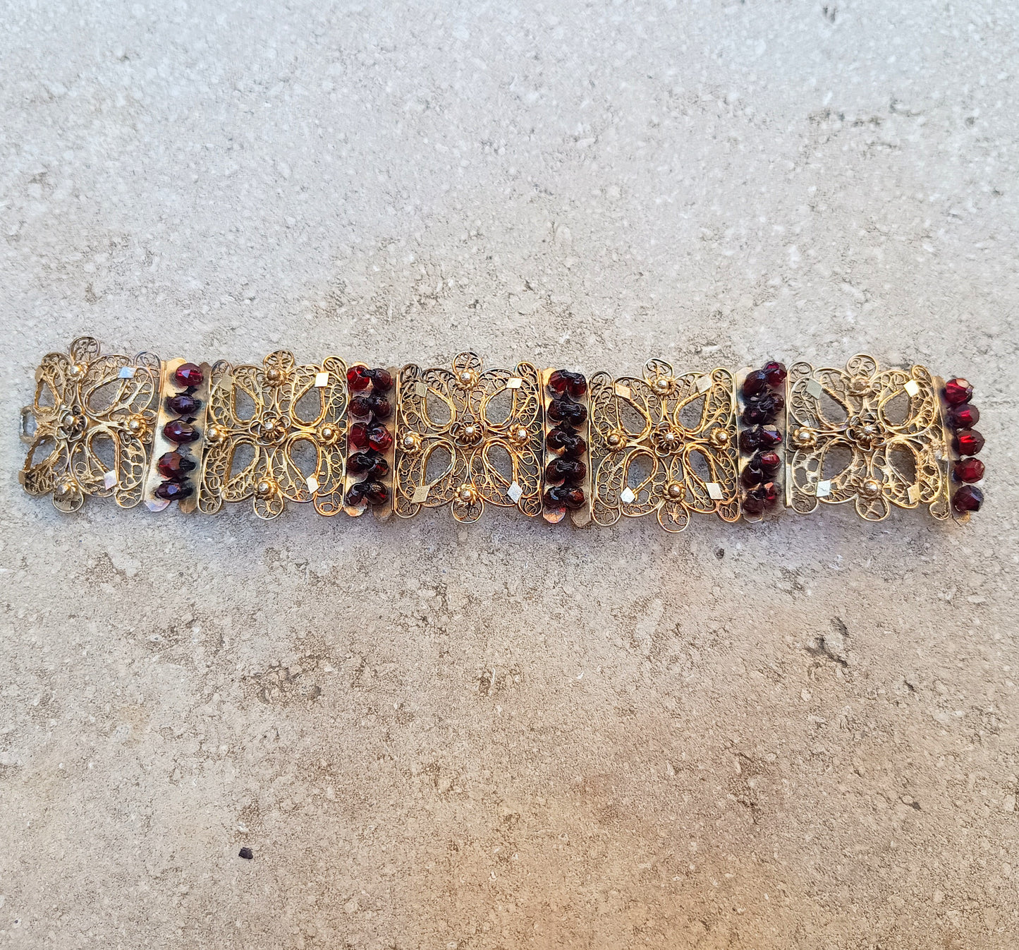 Antique 19thc Swiss Nidwalden Silver Filigree Pyrope Garnet Halbatti Bracelet: Alpine Folk ArtAuthentic 19th-century Swiss "Halbatti" panel bracelet from the Canton of Nidwalden. 

A rare example of regional alpine Trachtenschmuck (traditional folk costum