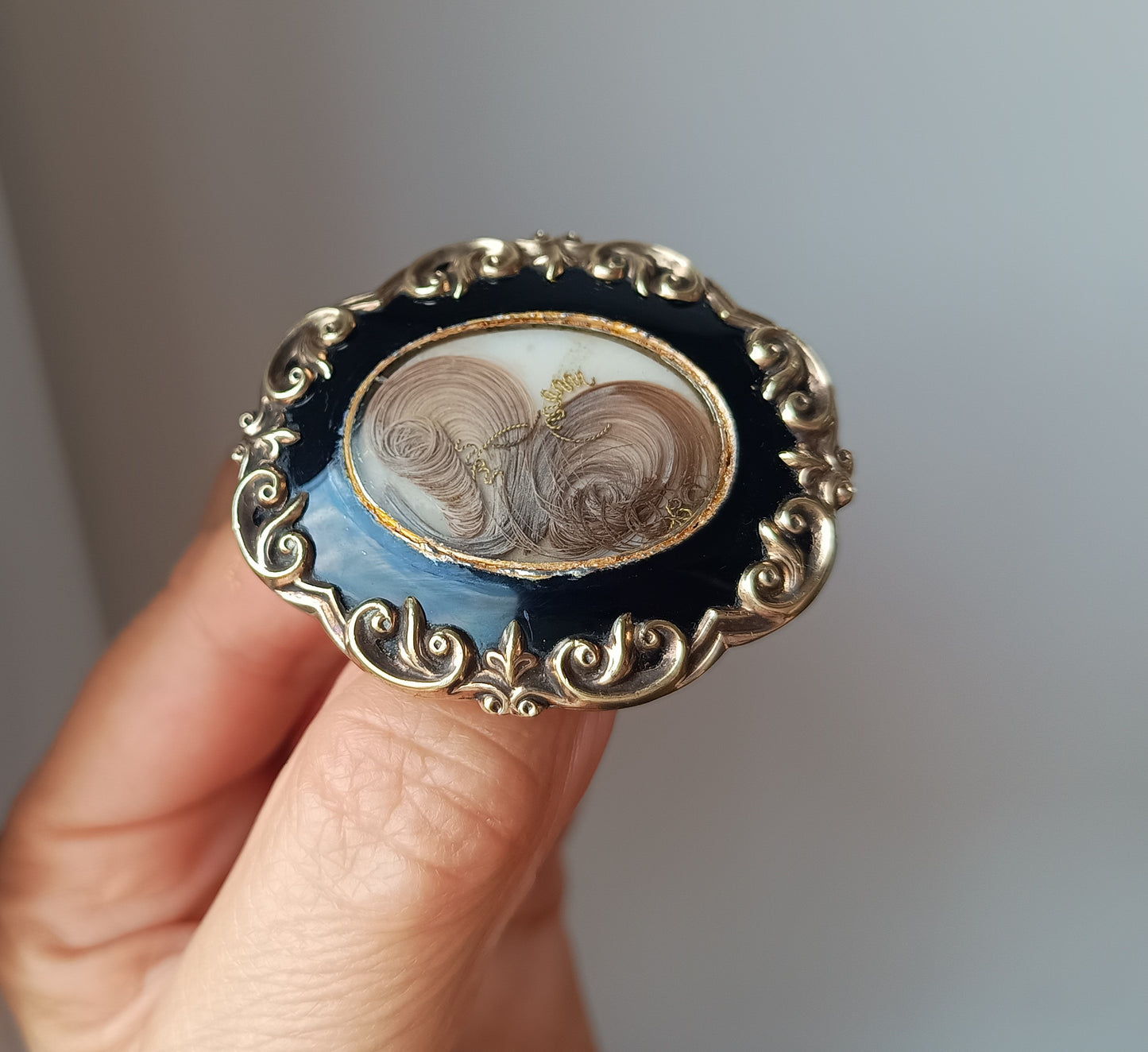 Authentic Victorian Gothic Mourning Brooch c.1860, Pinchbeck & Black Enamel Hairwork Locket