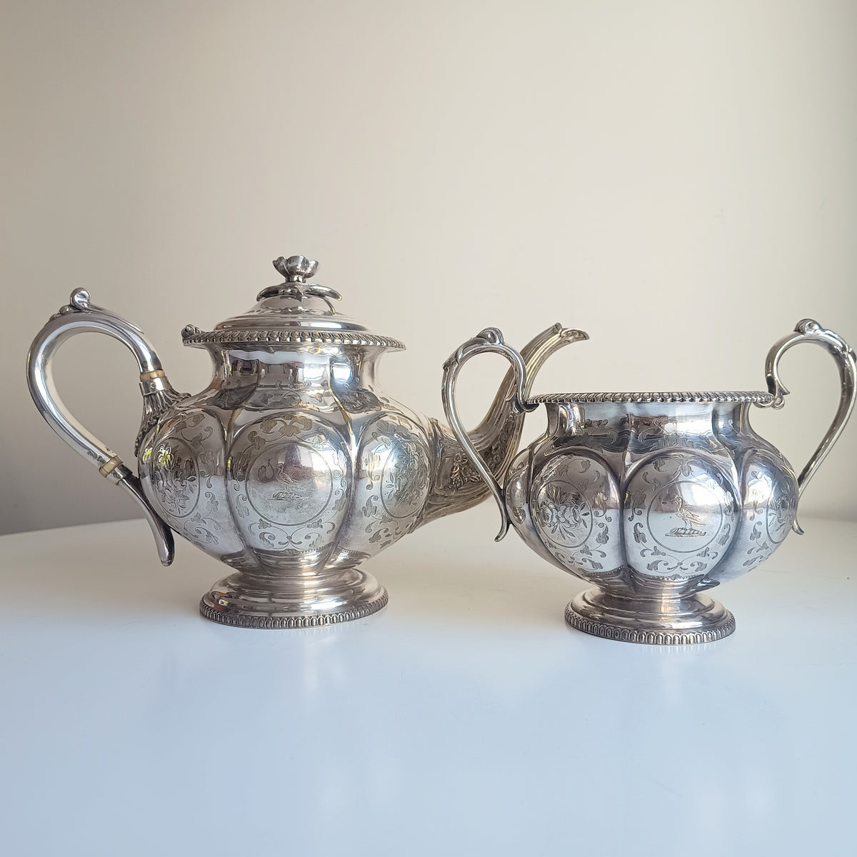 Antique W & G Sissons Silver Plated Teapot Biscuits / Sugar Bowl, Melon Shape, Pheasant Crest