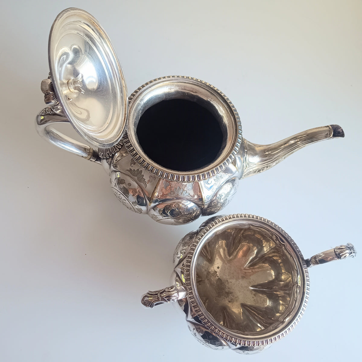 Antique W & G Sissons Silver Plated Teapot Biscuits / Sugar Bowl, Melon Shape, Pheasant Crest