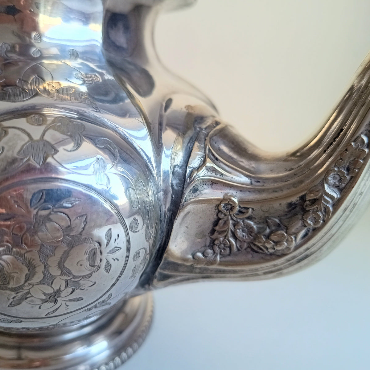 Antique W & G Sissons Silver Plated Teapot Biscuits / Sugar Bowl, Melon Shape, Pheasant Crest