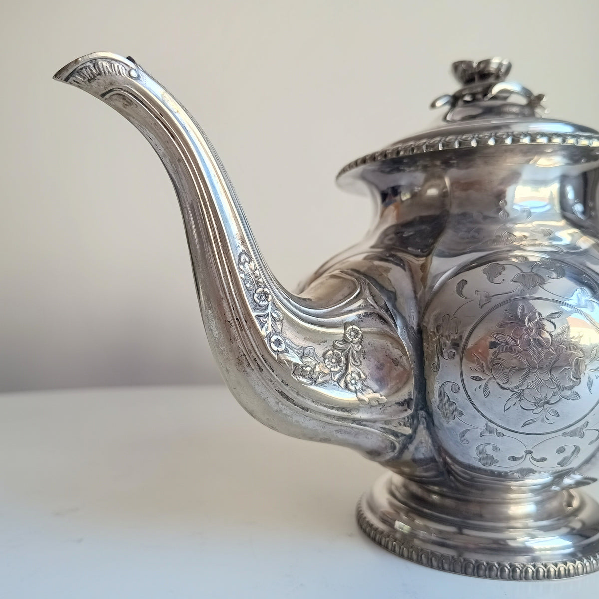 Antique W & G Sissons Silver Plated Teapot Biscuits / Sugar Bowl, Melon Shape, Pheasant Crest