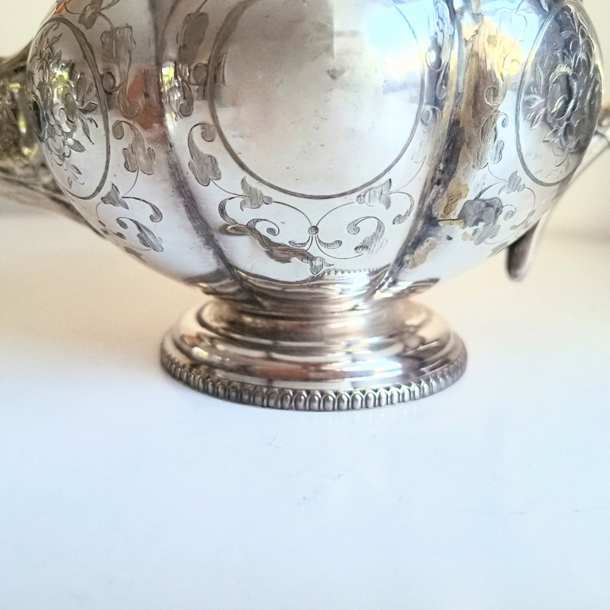 Antique W & G Sissons Silver Plated Teapot Biscuits / Sugar Bowl, Melon Shape, Pheasant Crest