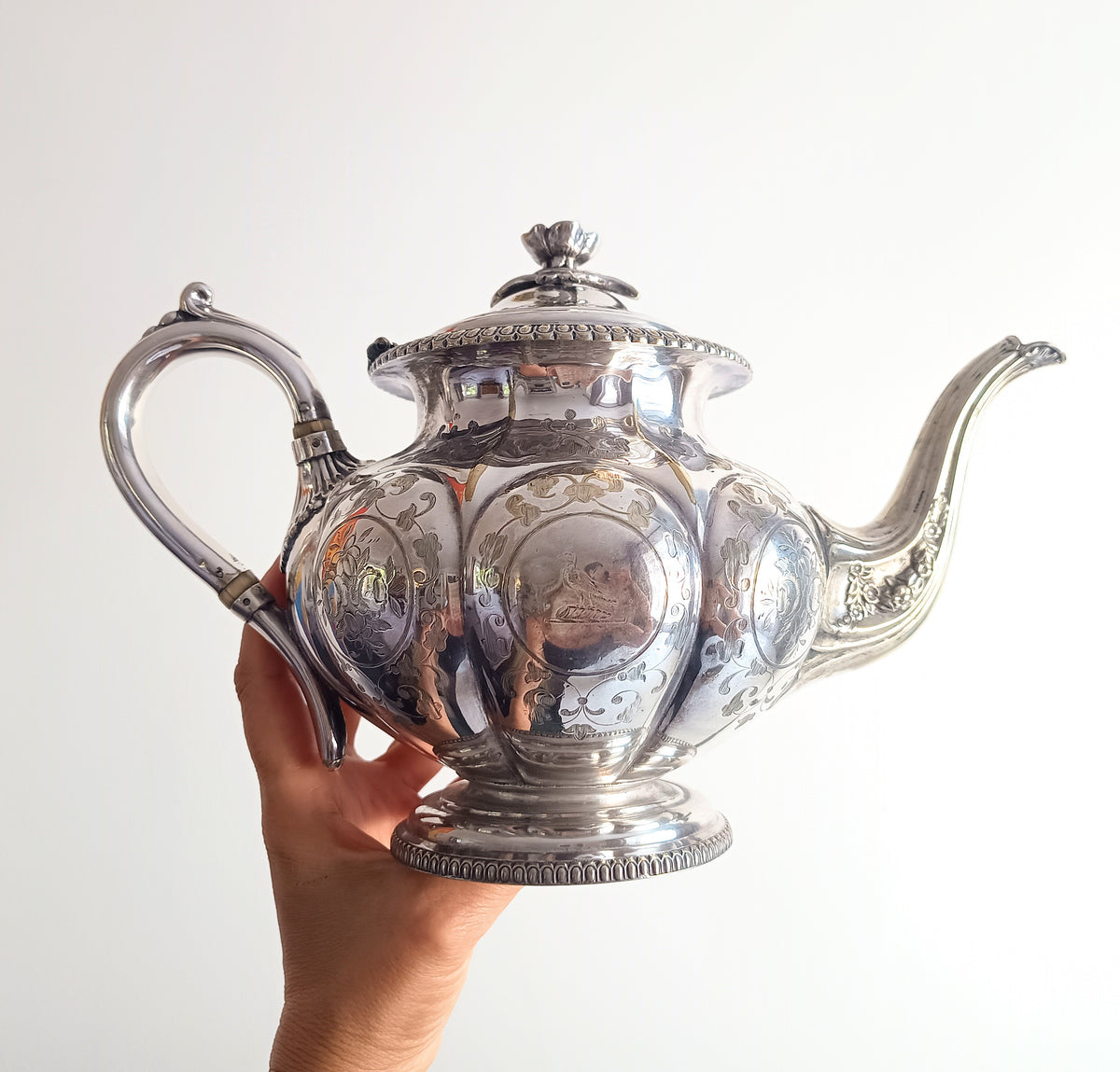 Antique W & G Sissons Silver Plated Teapot Biscuits / Sugar Bowl, Melon Shape, Pheasant Crest
