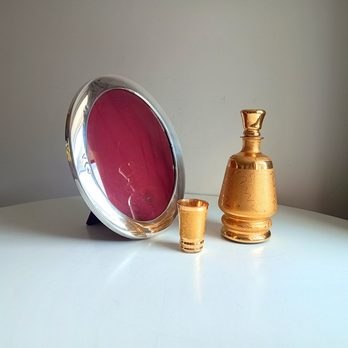 Vintage Richard Comyns Silver Plated Oval Frame, Midcentury Modern, Sheffield England, Red Velvet