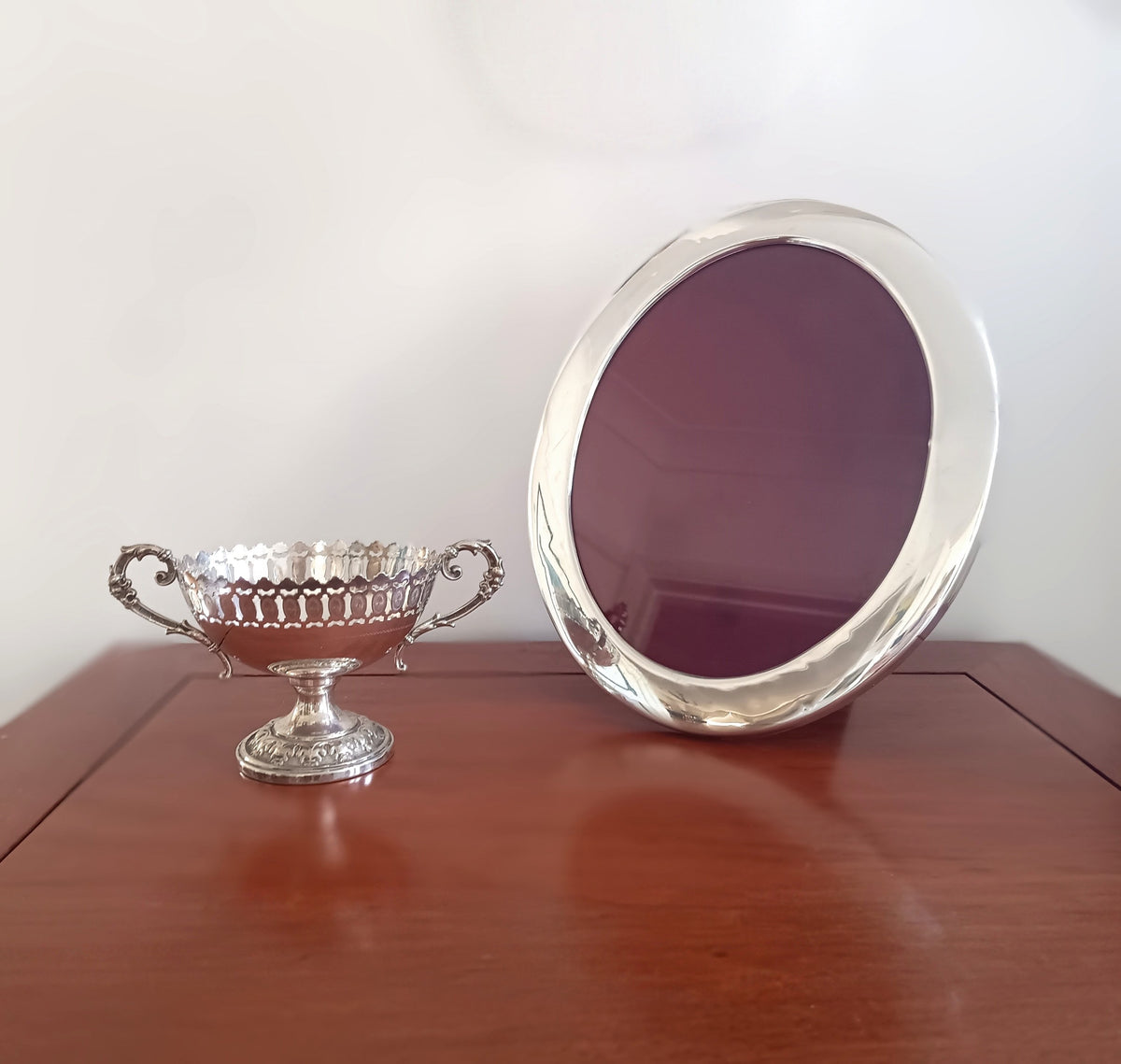 Vintage Richard Comyns Silver Plated Oval Frame, Midcentury Modern, Sheffield England, Red Velvet