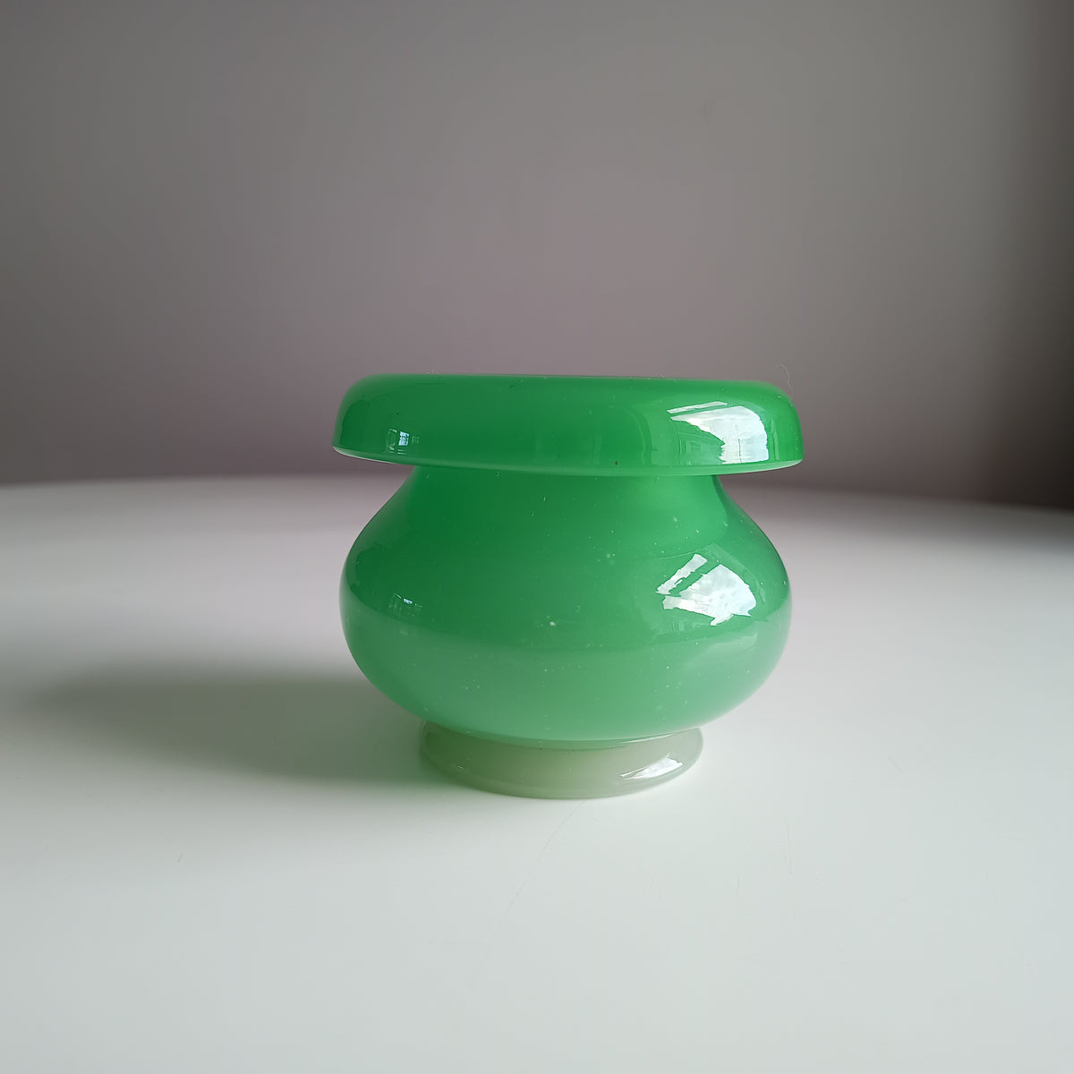 Vintage English Stevens and Williams Alabaster Glass Cabinet Vase, Jade Green 1920s, Stourbridge