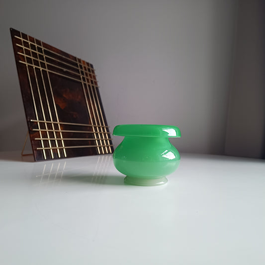 Vintage English Stevens and Williams Alabaster Glass Cabinet Vase, Jade Green 1920s, Stourbridge