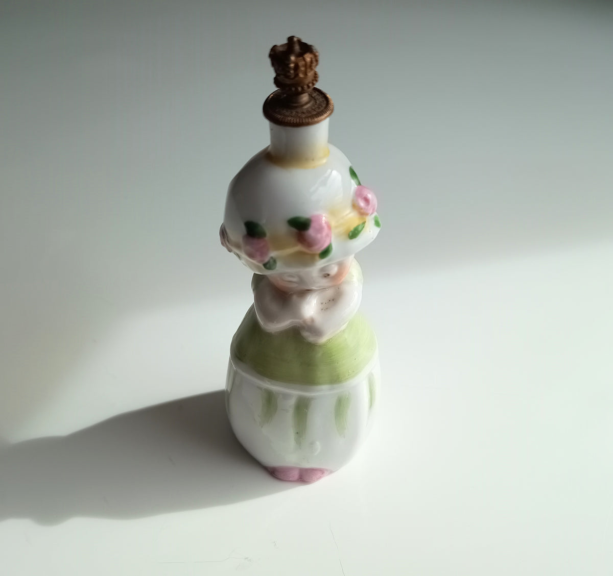 Antique German Art Deco Novelty Anthropomorphic Scent Perfume Bottle: Little Girl, Crown Top