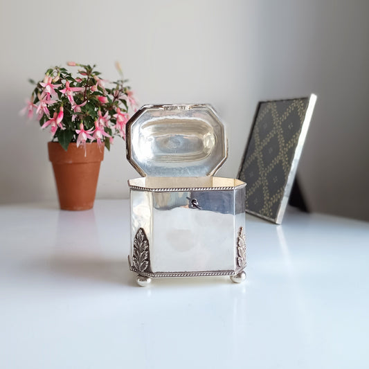 Regency Tea Container