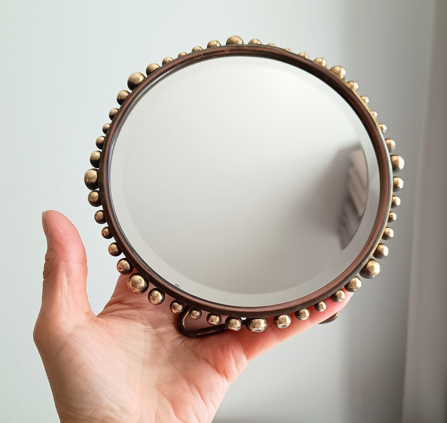 Vereinigte Werkstätten Jugendstil Table Mirror Arts and Crafts Hammered Brass Ball Collier