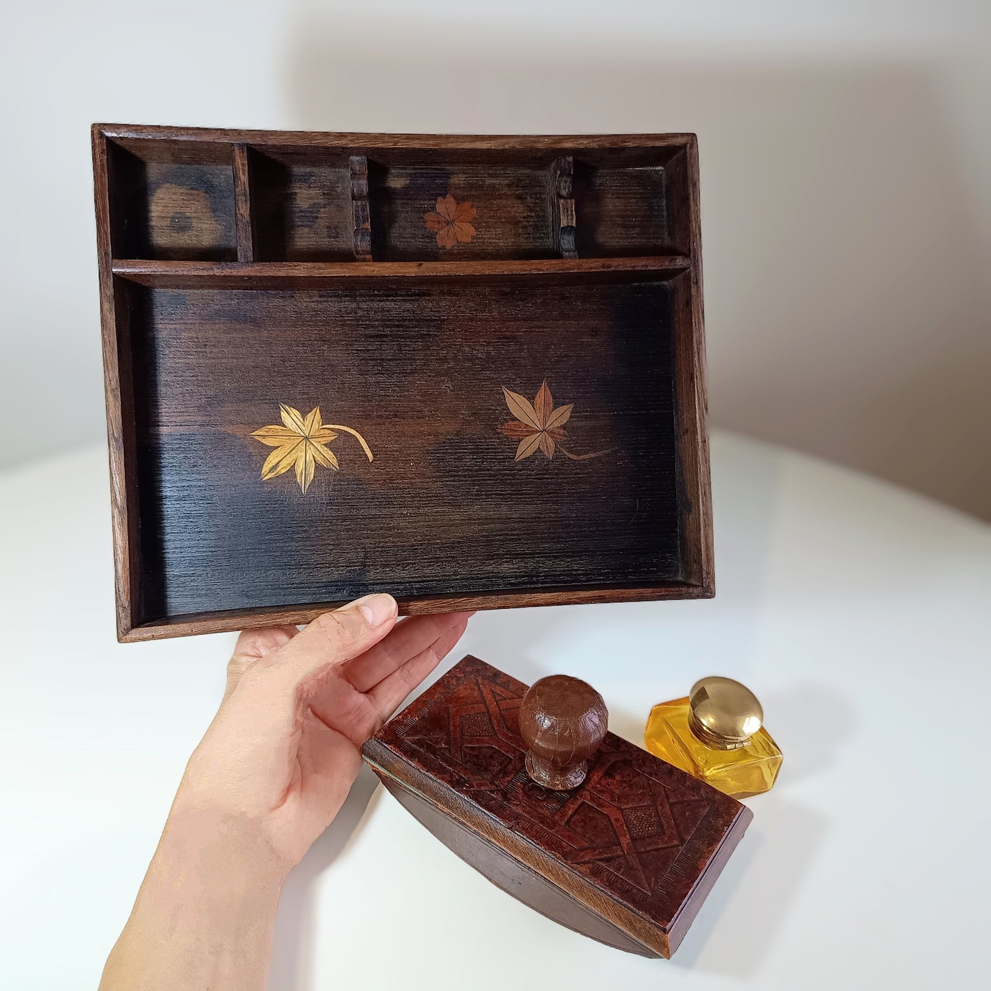 Quality French Belle Epoque Japonisme Desk Tidy Wooden Inlay Pen Stand with Yellow Glass Ink Bottle and Embossed Leather Blotter 1890s