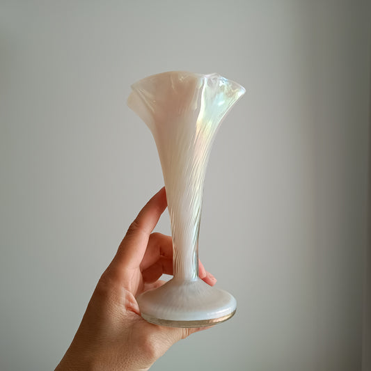 Art Nouveau Glass Vase, Mother of Pearl Irridescent Cased Glass Kralik Martele style, Bohemia c 1900