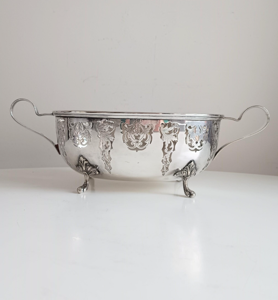 Antique Silver Plate Salad Serving Bowl: Curved Handles, Acanthus Feet, Belle Epoque