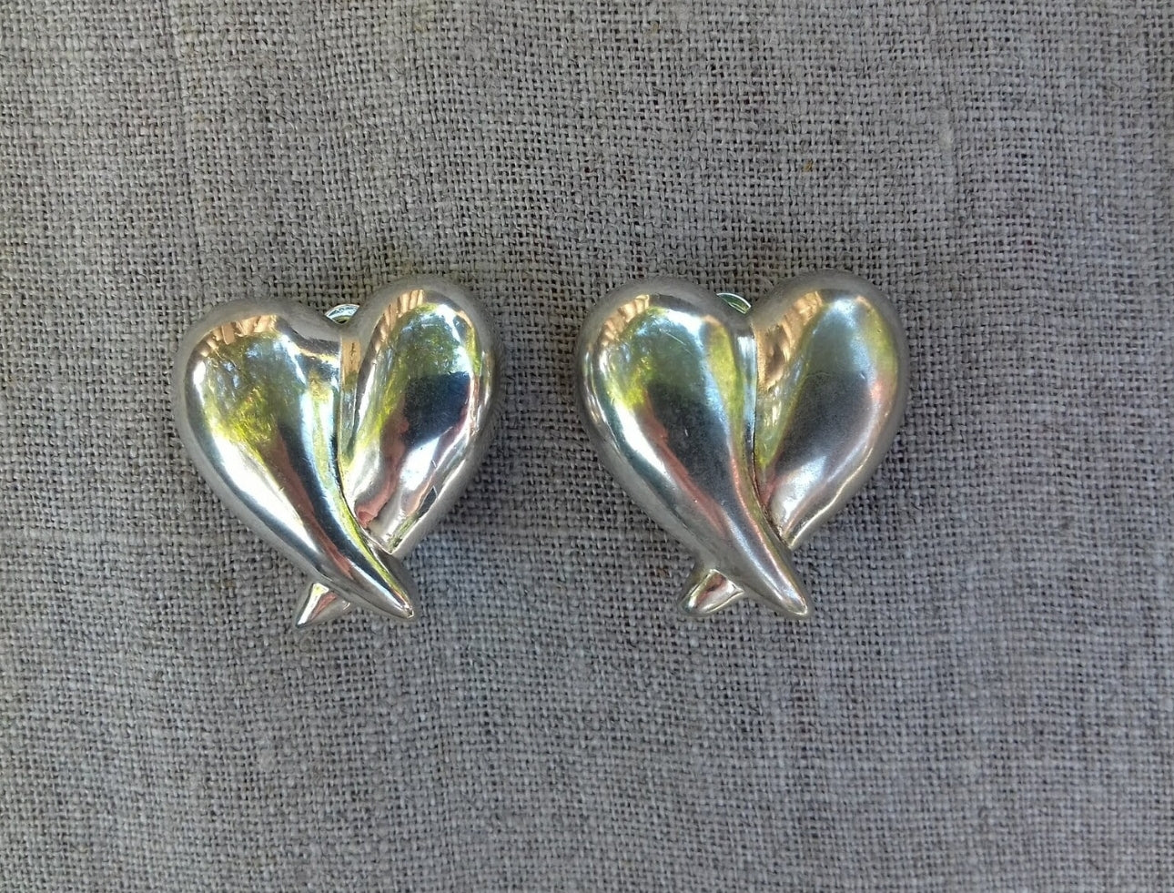 Escada Heart - Authentic Vintage Earrings in Signature Design